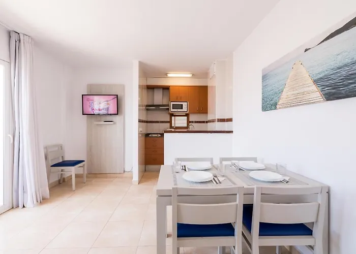Avenida - Mc Apartments Ibiza